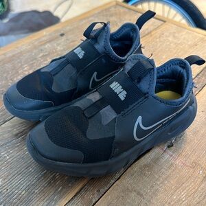 Nike Flex Runner 2 Shoe Size 13c